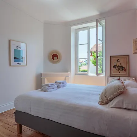 T4 Renove Centre De Apartamento Biarriz