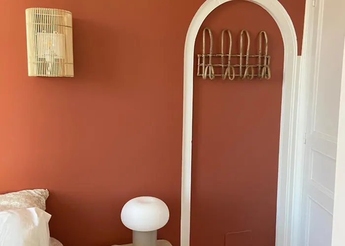 Apartament T4 Renove Centre De *